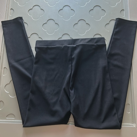 H&M High Rise Ribbed Black Leggings Size Medium Women’s Full Length - Picture 2 of 11